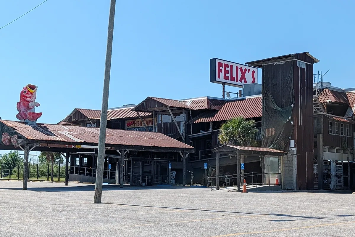 Felix's Fish Camp